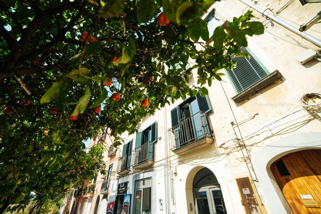 Apartamento Domus Gisulfo Salerno Exterior foto