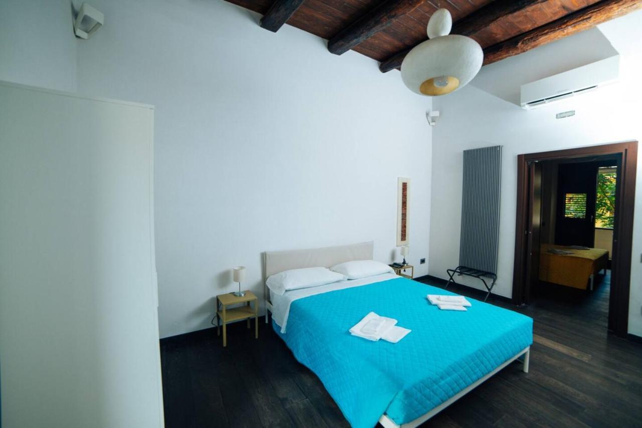 Apartamento Domus Gisulfo Salerno Exterior foto